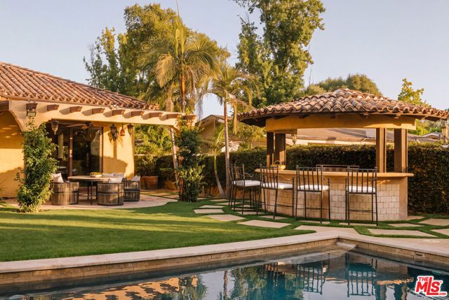 5605 Fairhaven Avenue, Los Angeles, CA 91367