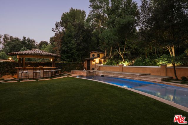 5605 Fairhaven Avenue, Los Angeles, CA 91367