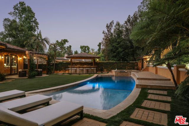 5605 Fairhaven Avenue, Los Angeles, CA 91367