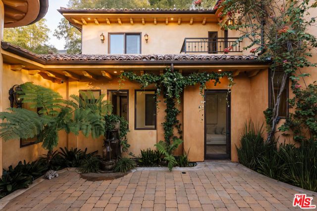 5605 Fairhaven Avenue, Los Angeles, CA 91367