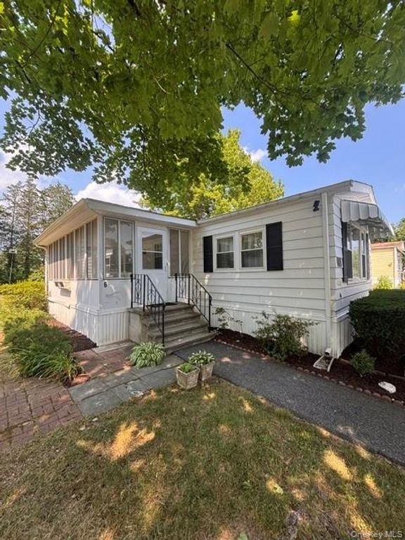 1040 Violet Ave Lot 6, Hyde Park, NY 12538