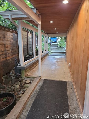 31448 7th Place SW #B, Federal Way, WA 98023