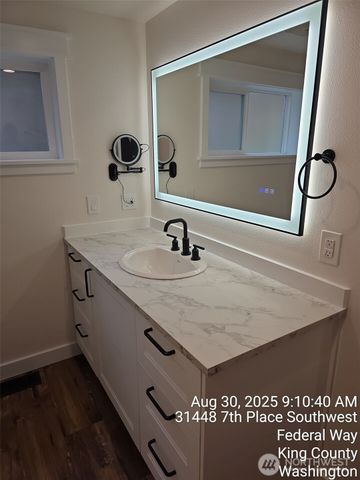 31448 7th Place SW #B, Federal Way, WA 98023