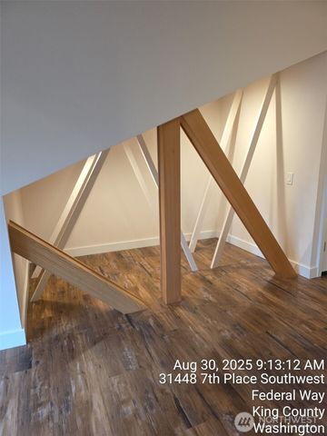 31448 7th Place SW #B, Federal Way, WA 98023