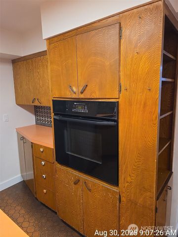 31448 7th Place SW #B, Federal Way, WA 98023