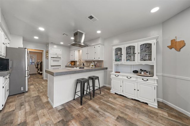 162 Highridge Drive, Bruceville, TX 76630