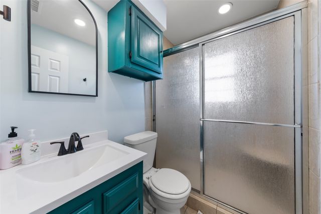 162 Highridge Drive, Bruceville, TX 76630