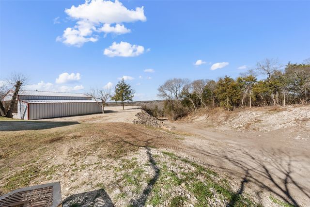 162 Highridge Drive, Bruceville, TX 76630