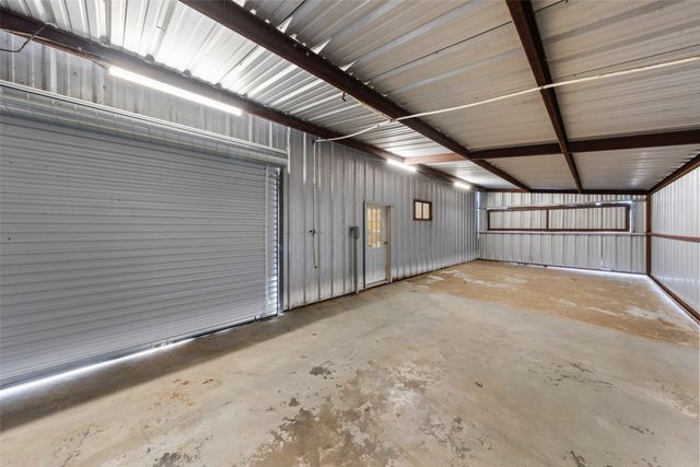 162 Highridge Drive, Bruceville, TX 76630