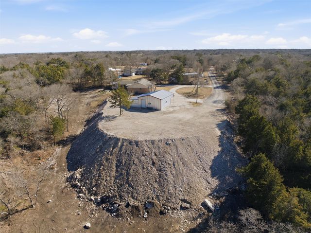 162 Highridge Drive, Bruceville, TX 76630