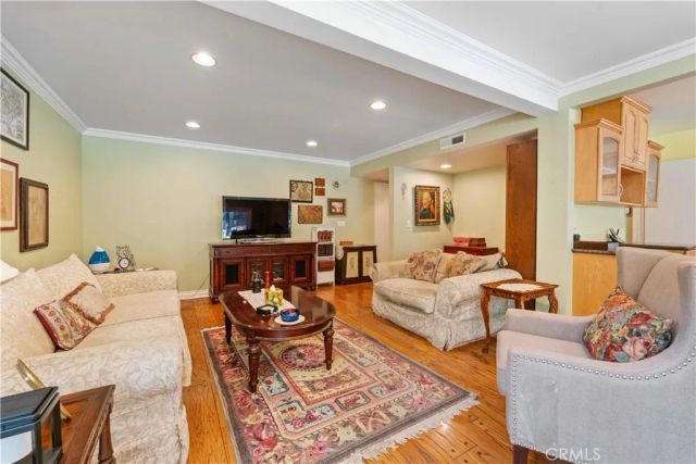 19932 Turnberry, Tarzana, CA 91356