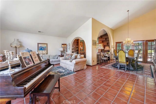 19932 Turnberry, Tarzana, CA 91356