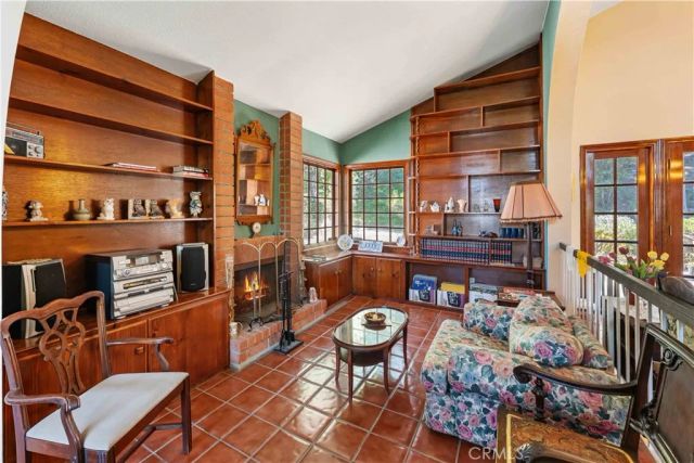 19932 Turnberry, Tarzana, CA 91356