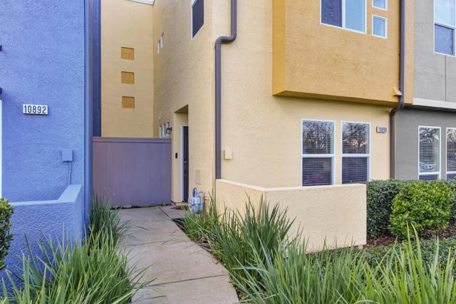 10890 Disk Dr, Rancho Cordova, CA 95670