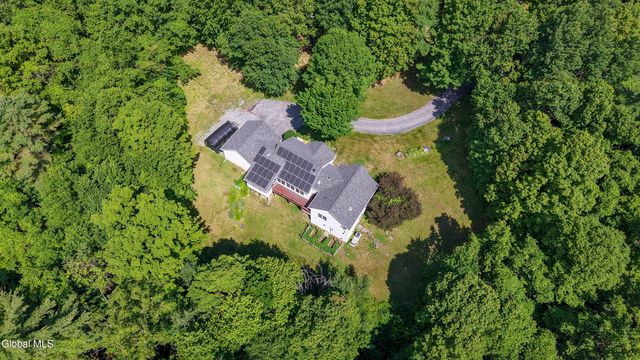 150 N Greenfield Road, Greenfield, NY 12859
