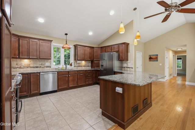 150 N Greenfield Road, Greenfield, NY 12859