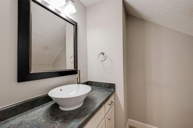 4311 Stacy Street, Seabrook, TX 77586