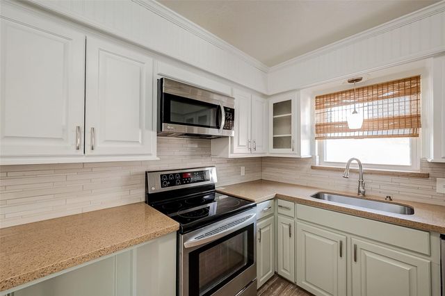 4311 Stacy Street, Seabrook, TX 77586