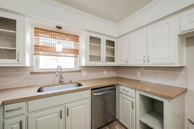 4311 Stacy Street, Seabrook, TX 77586