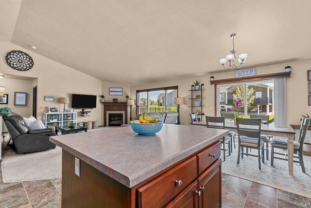 971 LOTUS TRAIL, Menasha, WI 54952