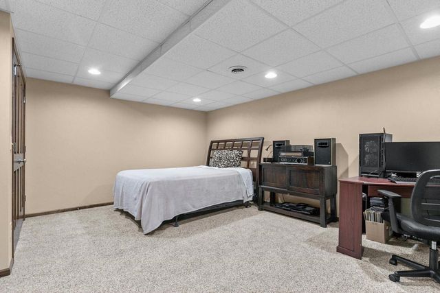 971 LOTUS TRAIL, Menasha, WI 54952