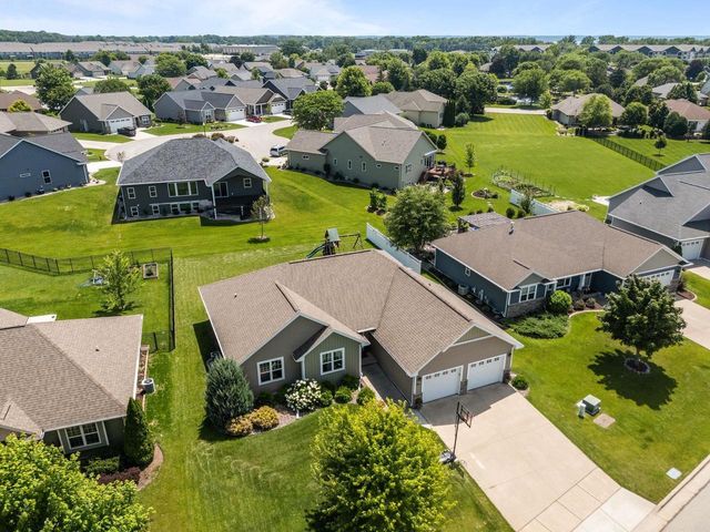 971 LOTUS TRAIL, Menasha, WI 54952