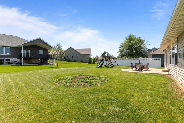 971 LOTUS TRAIL, Menasha, WI 54952
