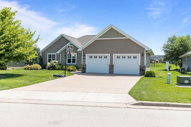971 LOTUS TRAIL, Menasha, WI 54952