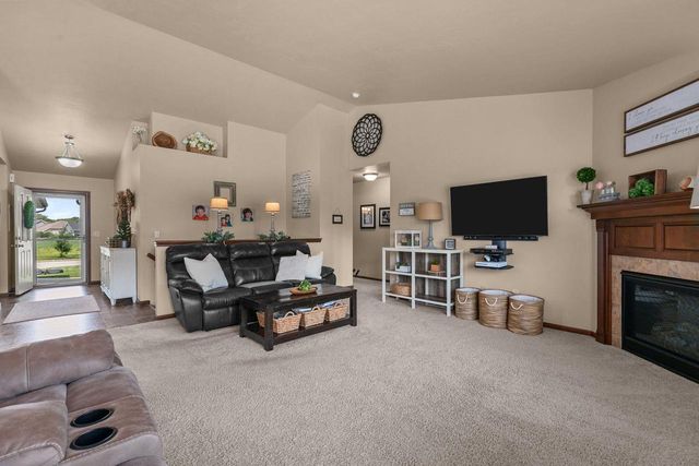 971 LOTUS TRAIL, Menasha, WI 54952