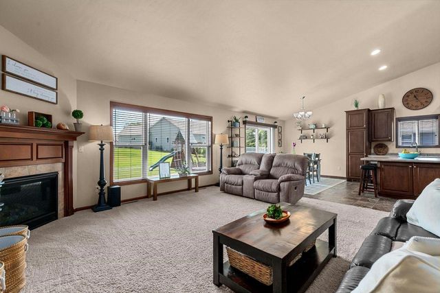 971 LOTUS TRAIL, Menasha, WI 54952