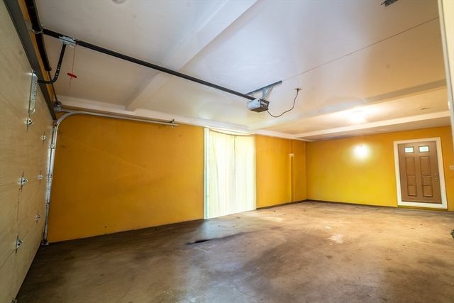 61 Carlisle St 61, Quincy, MA 02171