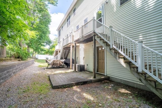 61 Carlisle St 61, Quincy, MA 02171