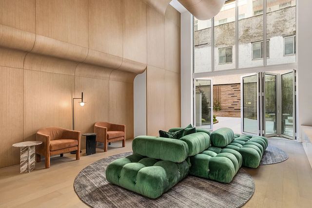 208 Delancey St Apt 4G, New York City, NY 10002