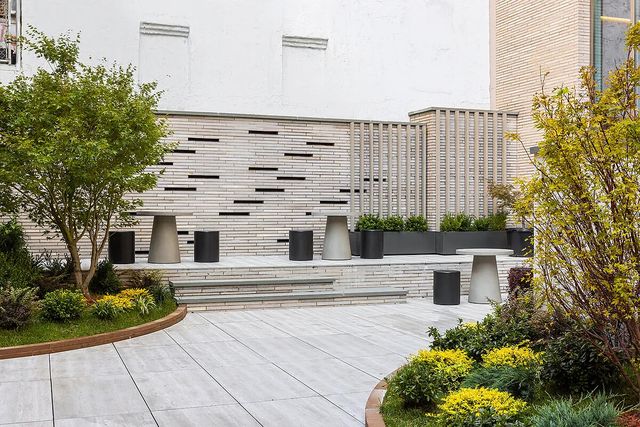208 Delancey St Apt 4G, New York City, NY 10002