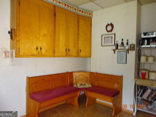 6 N Spring Street, Claxton, GA 30417