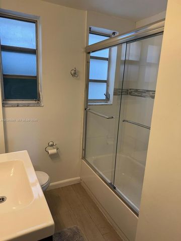 6767 Indian Creek Drive 11, Miami Beach, FL 33141