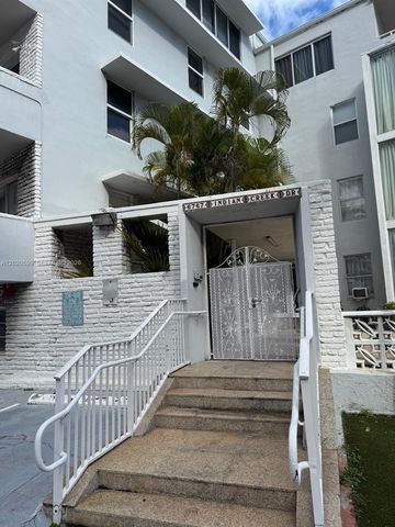 6767 Indian Creek Drive 11, Miami Beach, FL 33141
