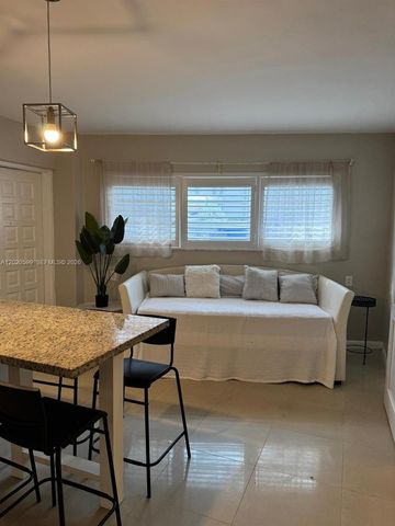 6767 Indian Creek Drive 11, Miami Beach, FL 33141