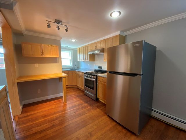 90 Spruce Street 2, Providence, RI 02903