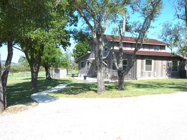 234 Mill Dam Rd, Comfort, TX 78013