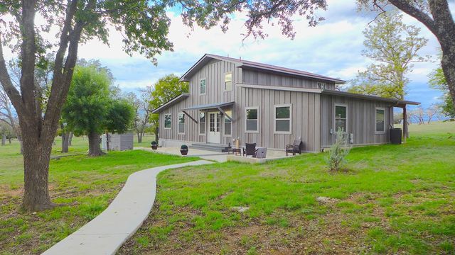 234 Mill Dam Rd, Comfort, TX 78013