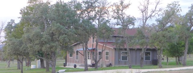 234 Mill Dam Rd, Comfort, TX 78013