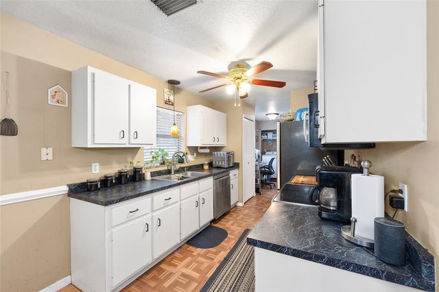 11848 SE 71ST AVENUE ROAD, Belleview, FL 34420