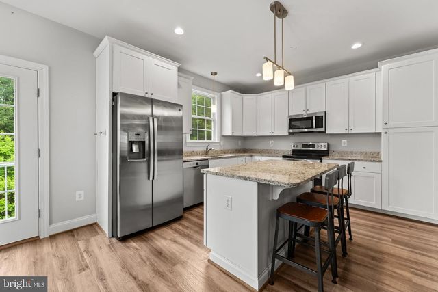982 RYE DR, La Plata, MD 20646