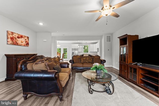982 RYE DR, La Plata, MD 20646