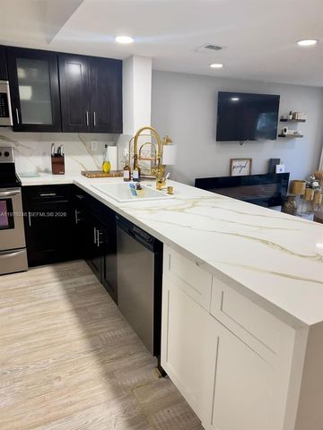 568 N University Dr 568, Plantation, FL 33324