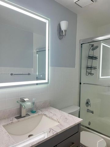 568 N University Dr 568, Plantation, FL 33324