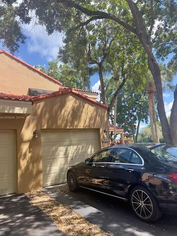 568 N University Dr 568, Plantation, FL 33324