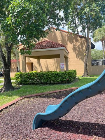 568 N University Dr 568, Plantation, FL 33324