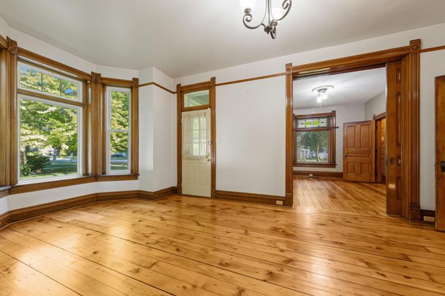 322 Wheeler Avenue, North Mankato, MN 56003